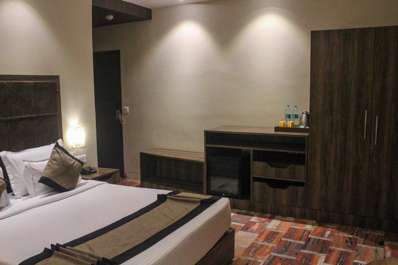 I-Towne' - A Unit Of Hotel Shivam International Deoghar Eksteriør billede
