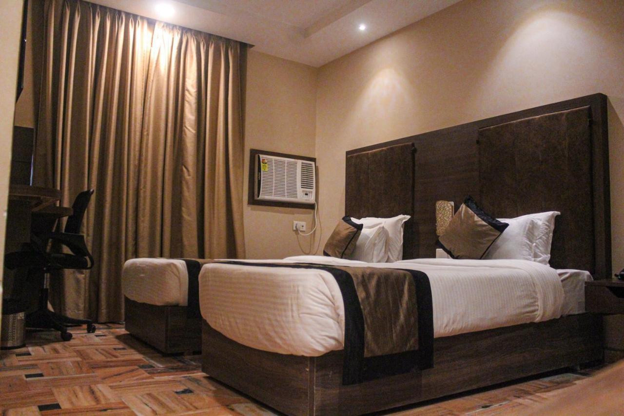I-Towne' - A Unit Of Hotel Shivam International Deoghar Eksteriør billede